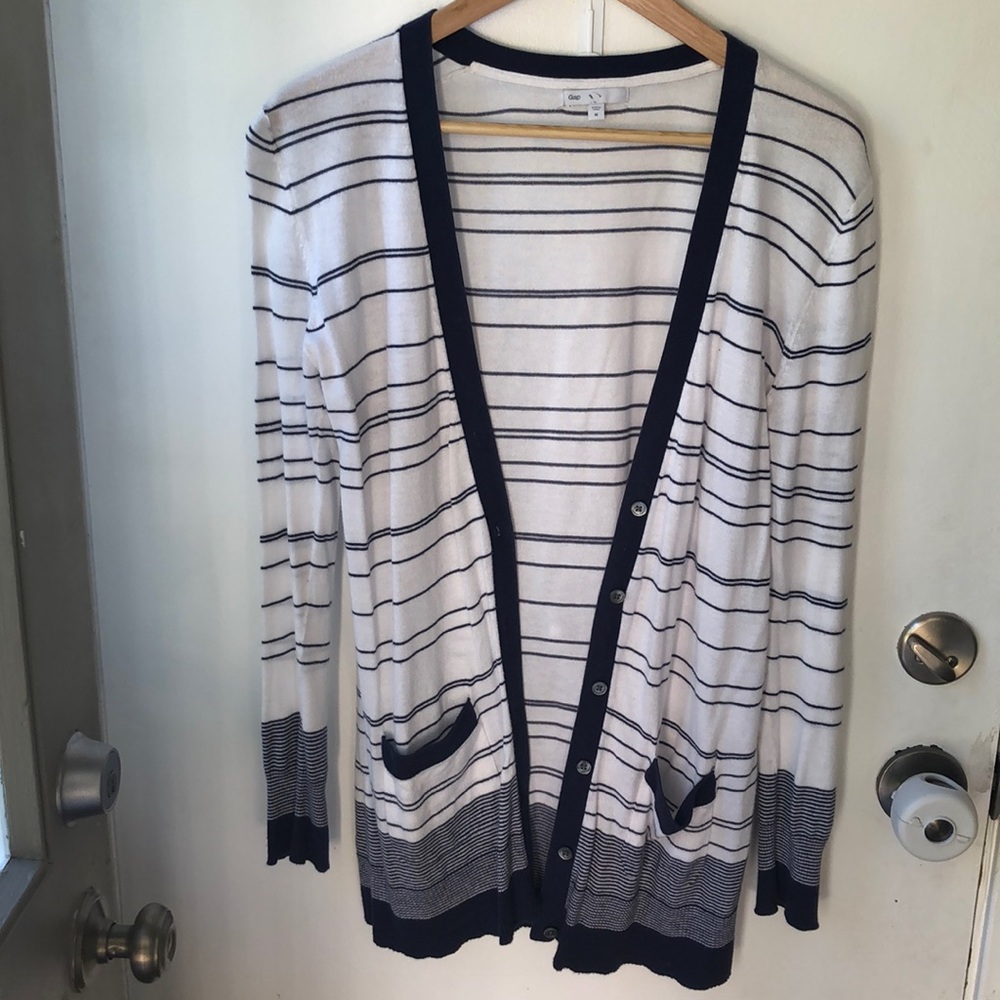 Gap cardigan sweater